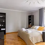 Bella Casa Premium - Biesiadna - Βαρσοβία
